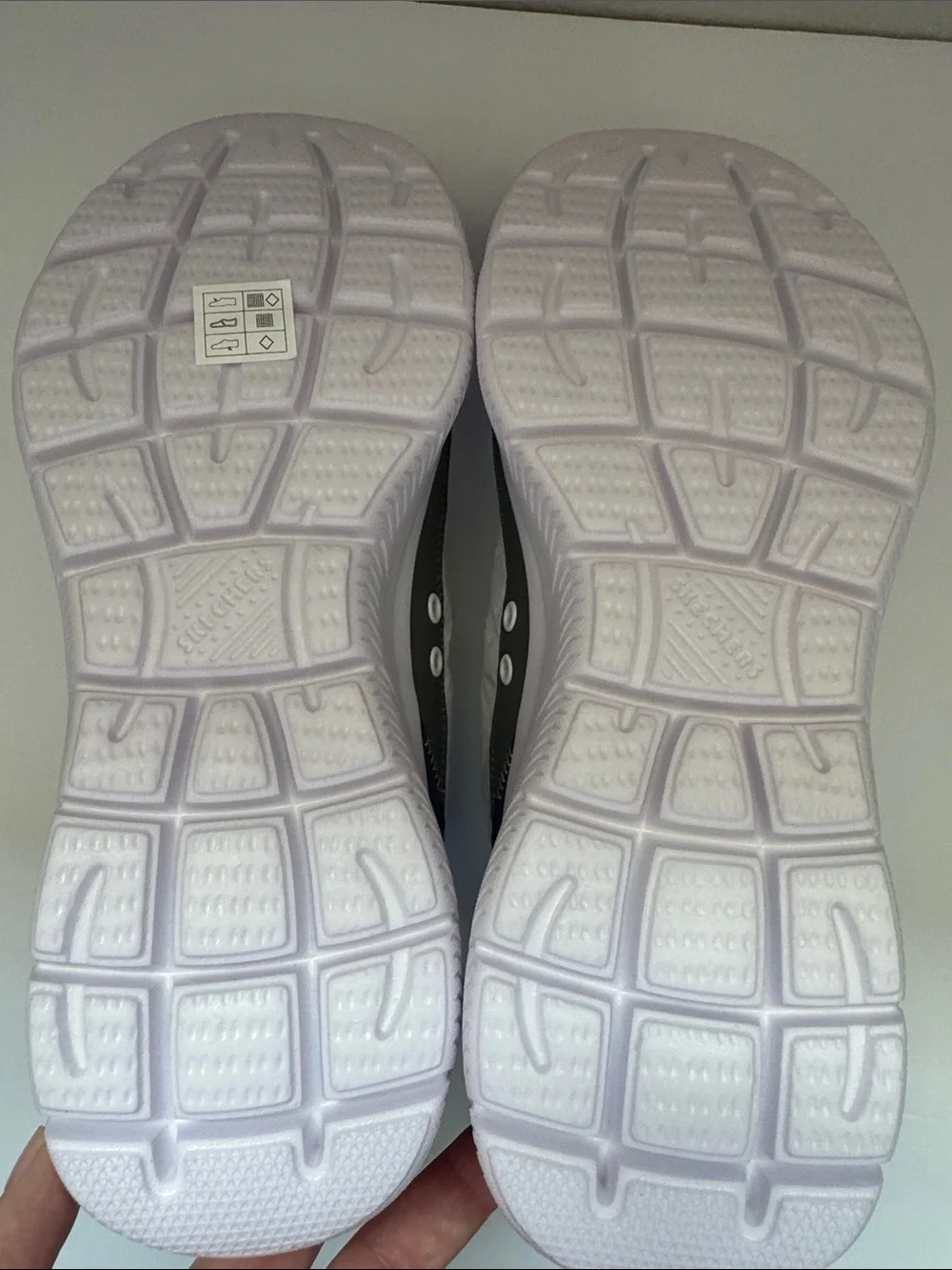 Skechers Summits Contour Foam – Cozy Fit Size 12 NWT